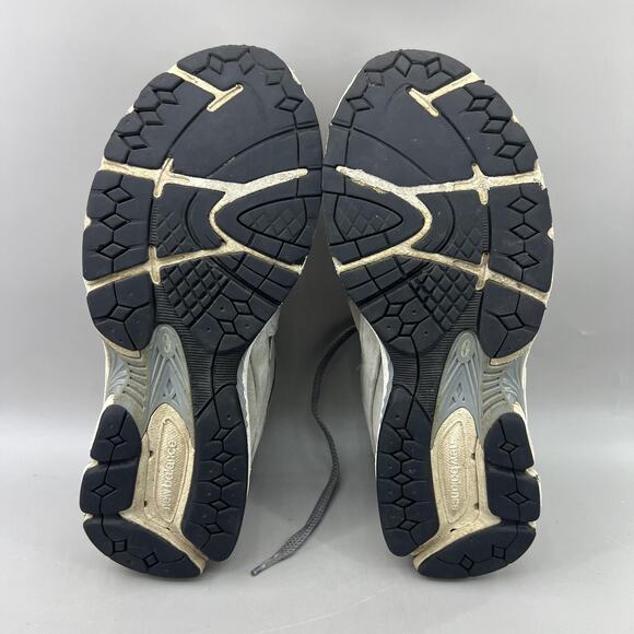 New Balance 2002R RC Running Shoes Men 8.5 D Gray Suede Mesh Comfort Sneakers main image 7